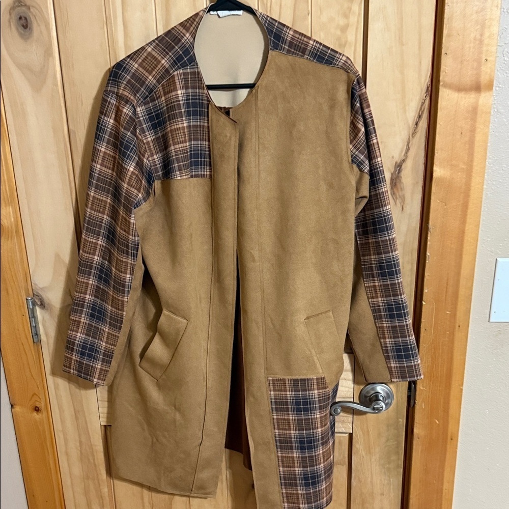 Cato Tan and Plaid Women's Cape